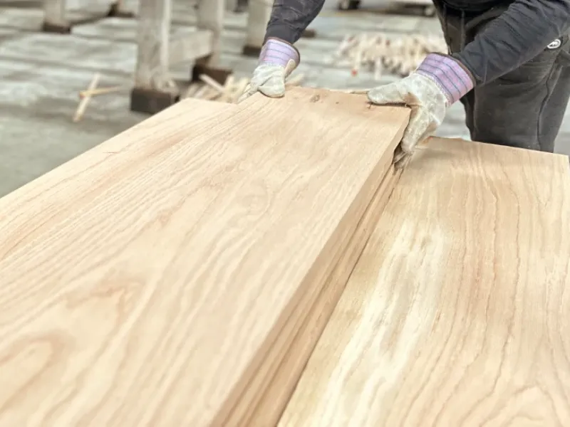 Line 5 moulder rips finishing.